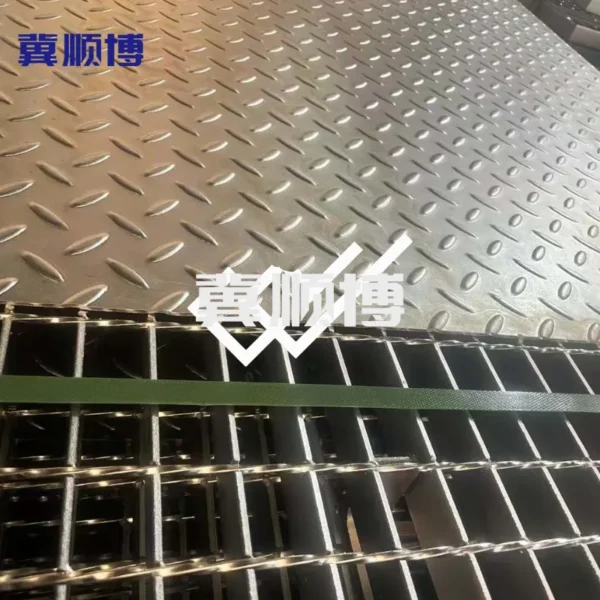 Stainless steel-composite steel grating - Image 4