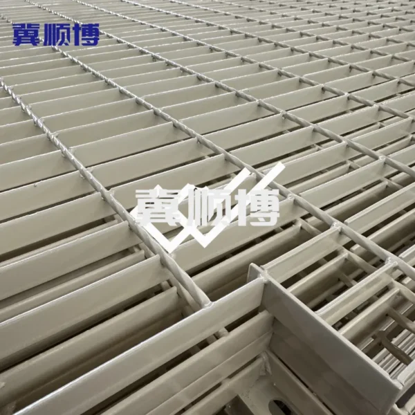 Carbon steel - powder-coated steel grating - Image 4