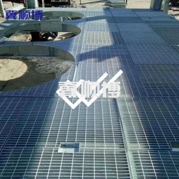 Carbon steel - Industrial walkway steel grating - Image 5