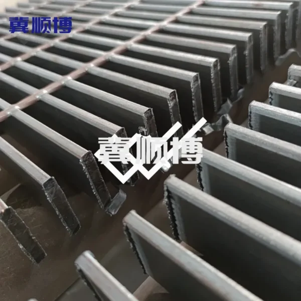 Carbon steel - perforated steel grating - Image 5